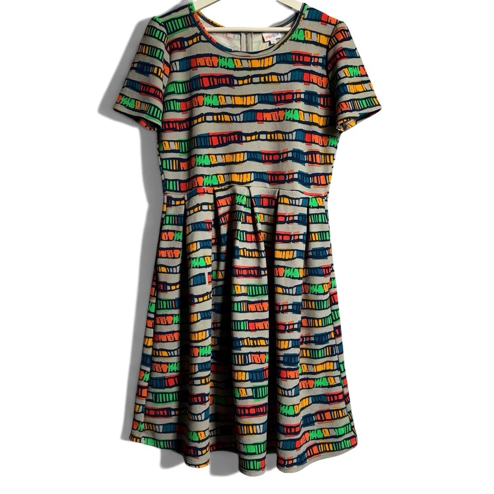 LuLaRoe Amelia Dress L Gray Multicolor Geometric Fit Flare Pleated Pockets Retro - Picture 8 of 13